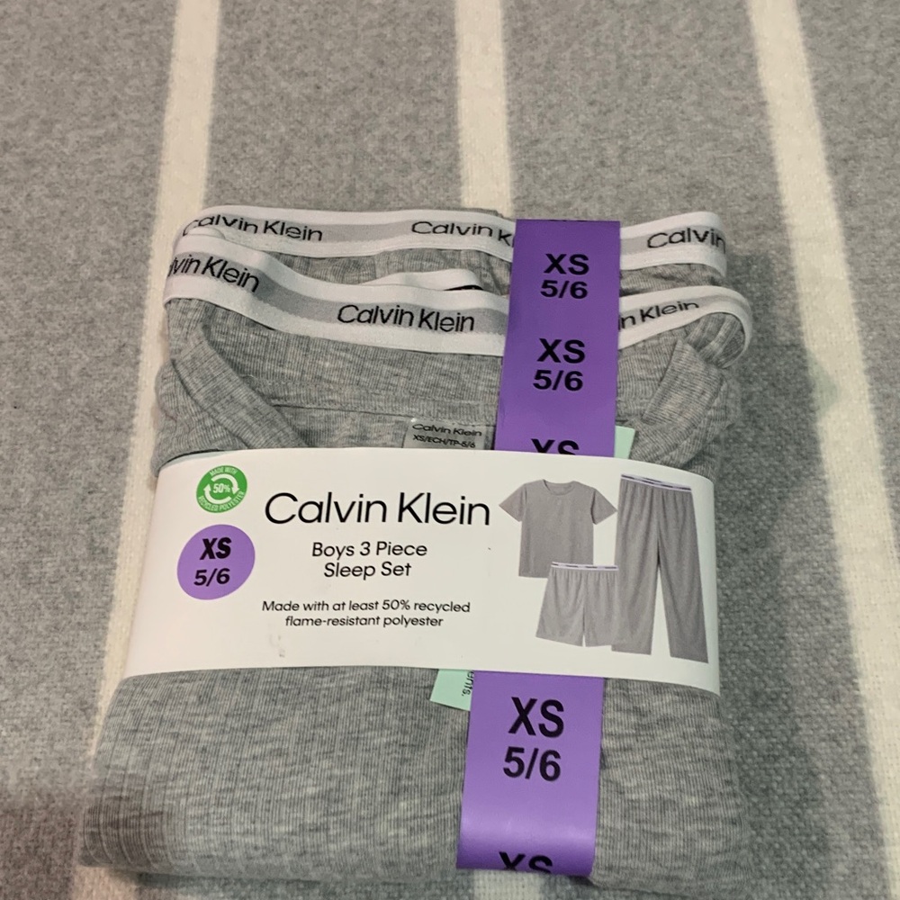 Calvin Klein Gray Boys' Sleep Set XS 5/6